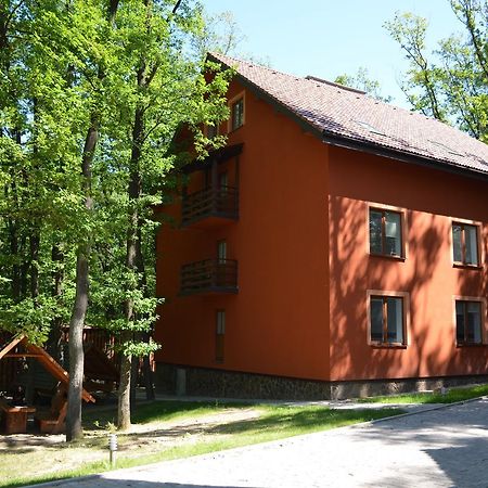 Praha Park Hotel Uzjhorod Exteriör bild